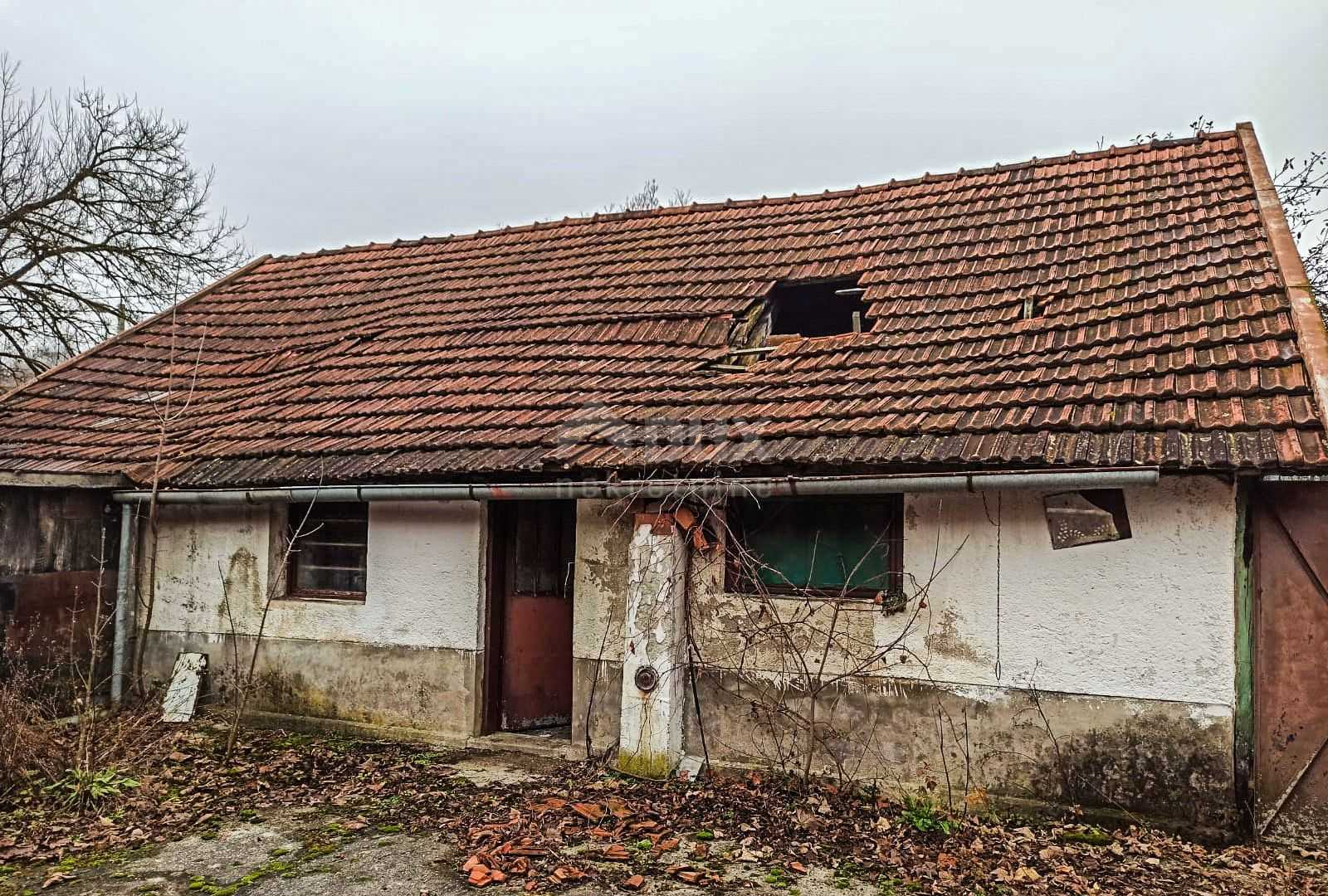 भूमि में Tounj, Karlovačka županija 12428003