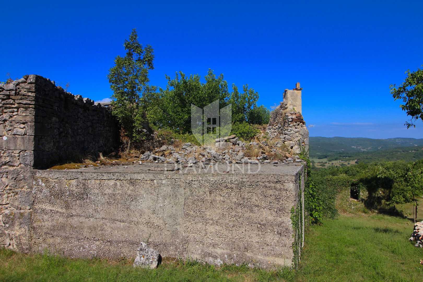 σπίτι σε Boljun, Istarska Zupanija 12428186