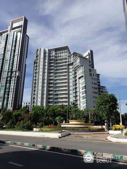 Condominium dans Yan Nawa, Krung Thep Maha Nakhon 12428494