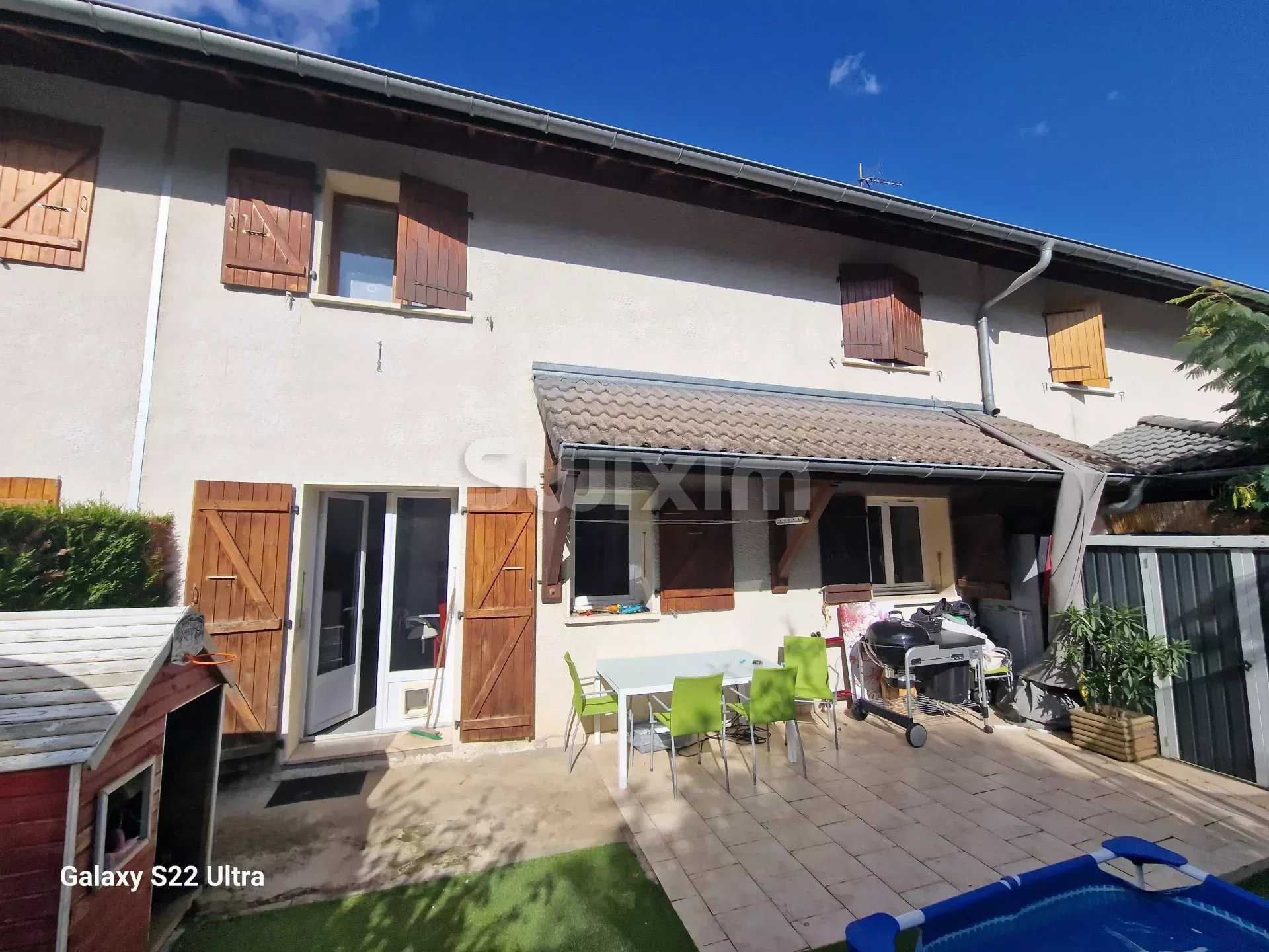 House in Aix-les-Bains, Auvergne-Rhone-Alpes 12430429