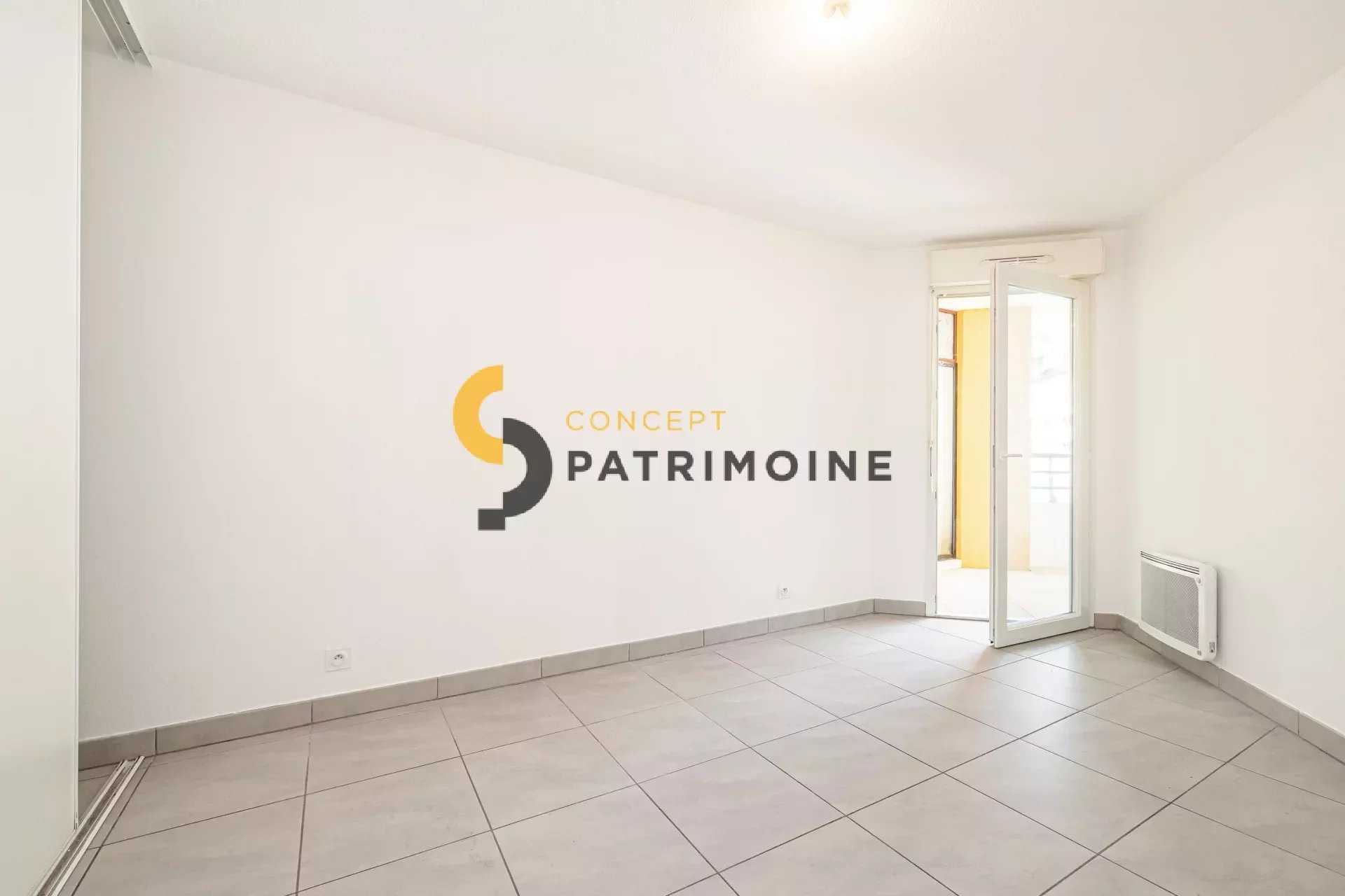 Condominium dans Saint-Isidore, Provence-Alpes-Côte d'Azur 12430474