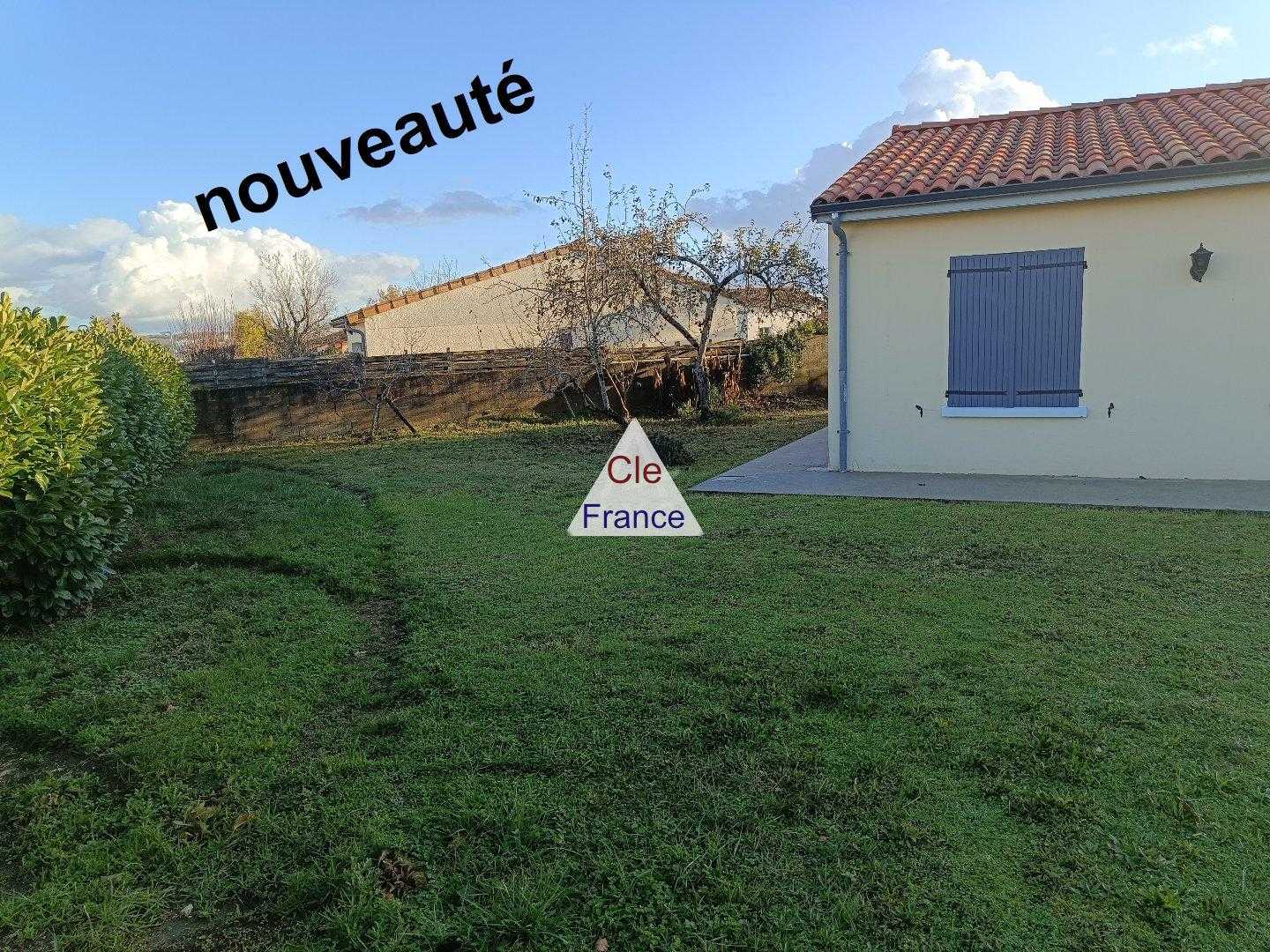 房子 在 Saint-Yrieix-sur-Charente, 新阿基坦大區 12430978