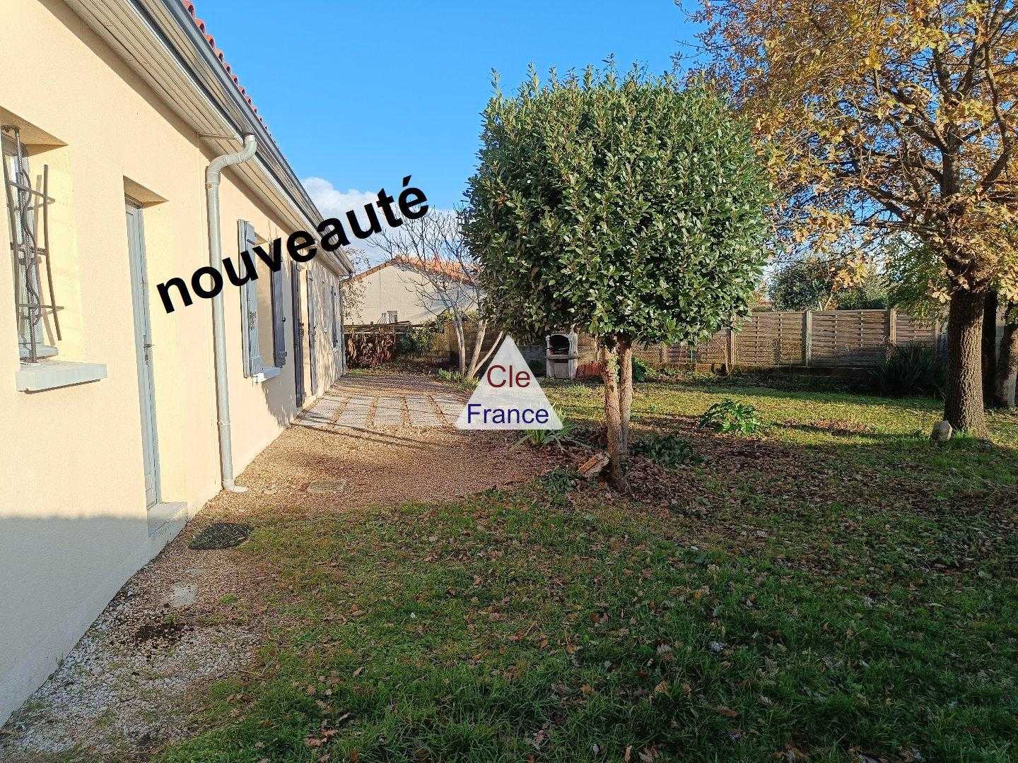 casa en Saint-Yrieix-sur-Charente, Nueva Aquitania 12430978