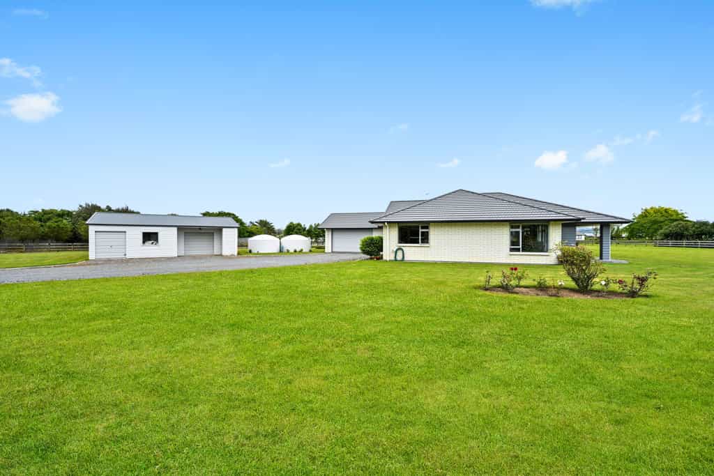 Condominium in Te Kowhai, Waikato 12433566