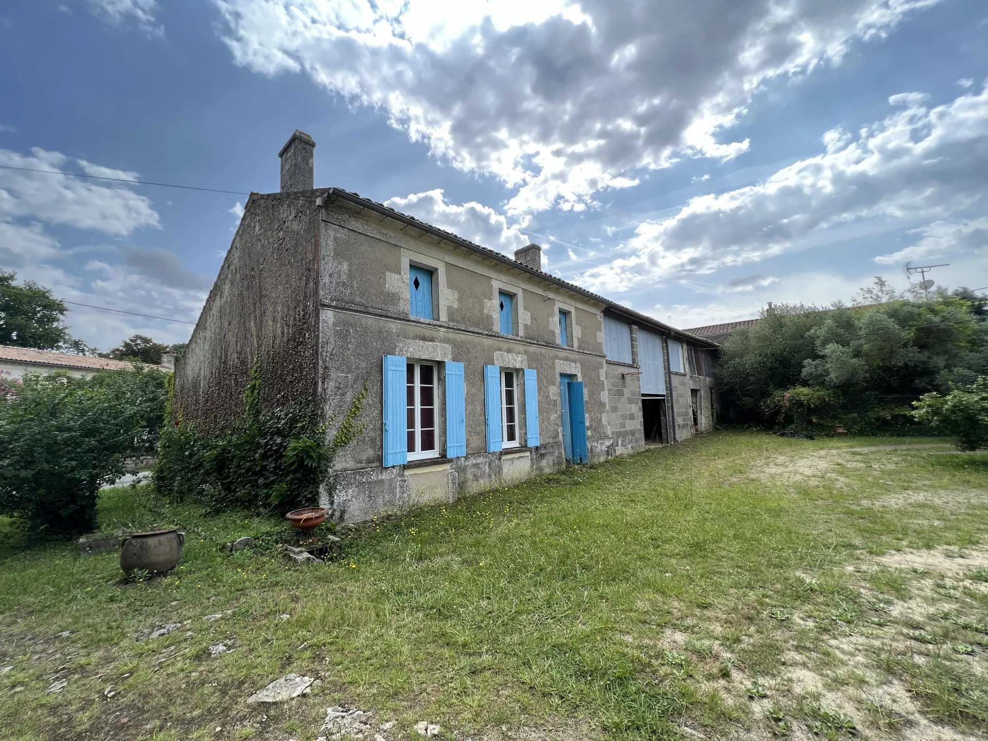 Casa nel Saint-Caprais-de-Blaye, Nuova Aquitania 12434146