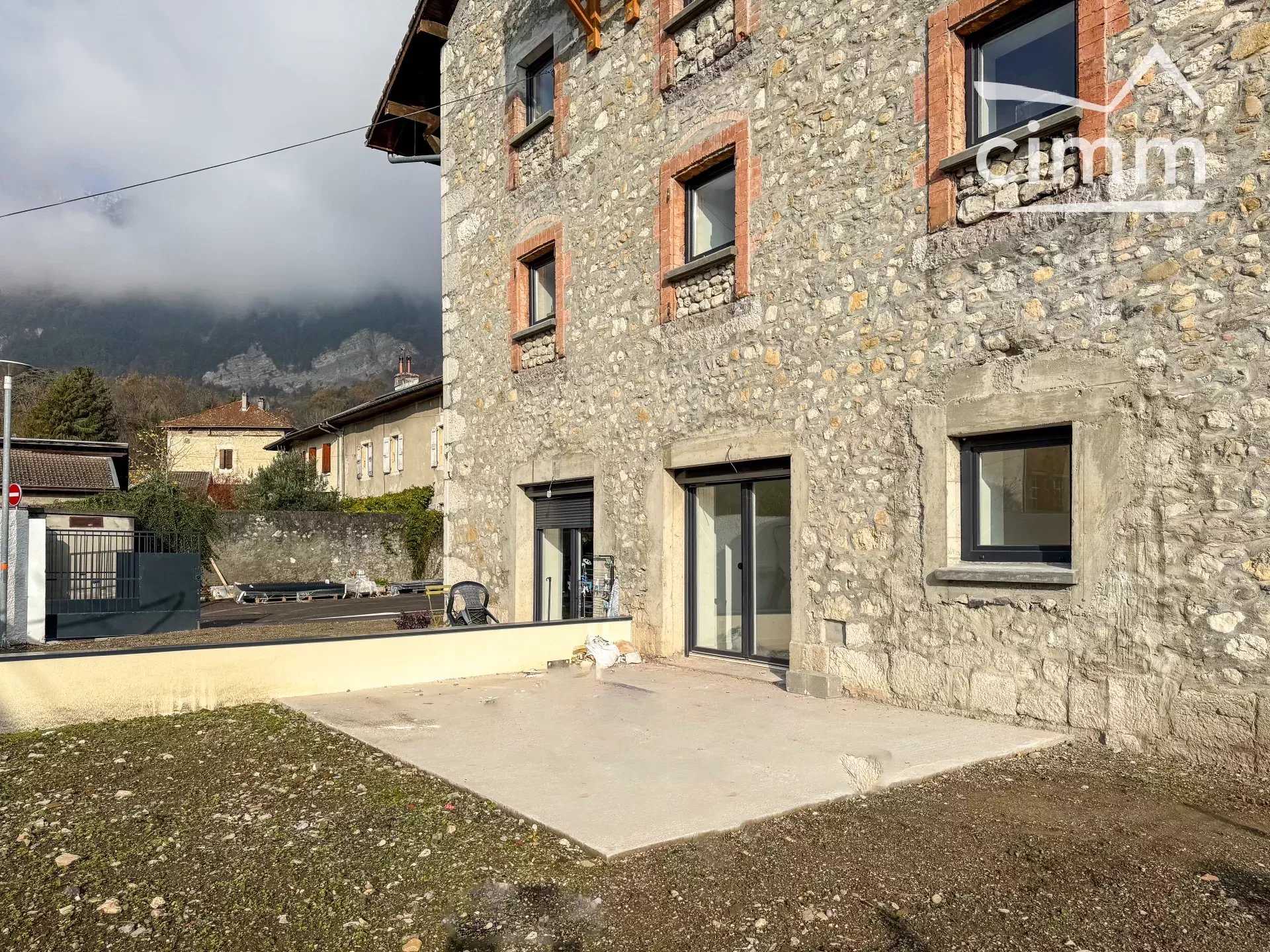 Condominium dans La Terrasse, Auvergne-Rhone-Alpes 12434175