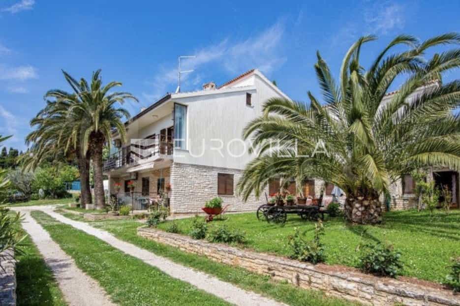 σπίτι σε Premantura, Istarska županija 12442027
