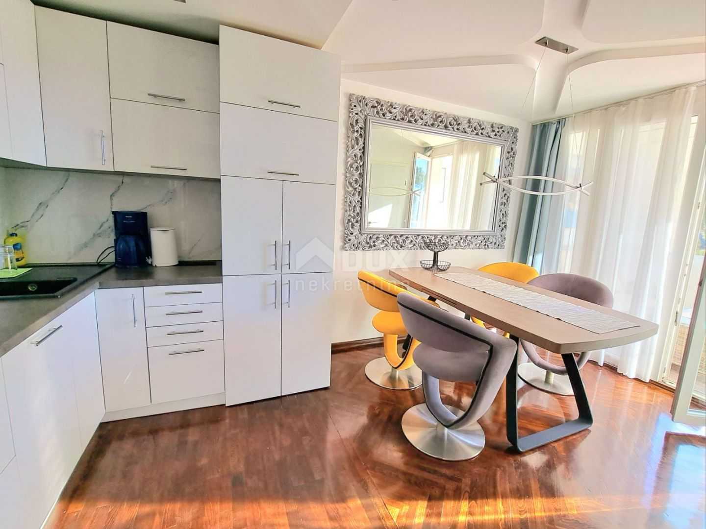 公寓 在 Rijeka, Primorsko-goranska županija 12442061