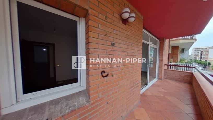 Condominium in El Prat de Llobregat, Catalunya 12442338