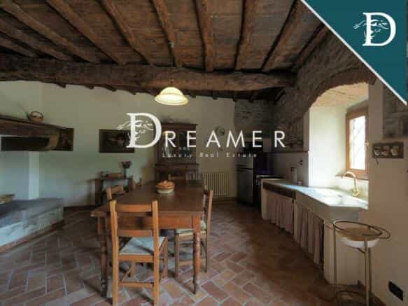 rumah dalam , Tuscany 12444017