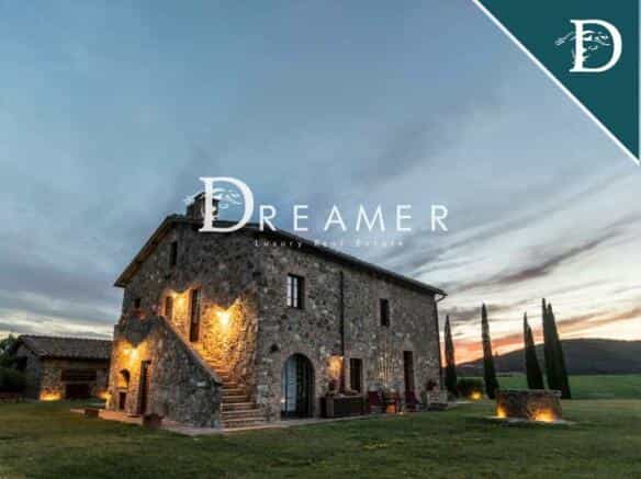 House in Montalcino, Tuscany 12444019