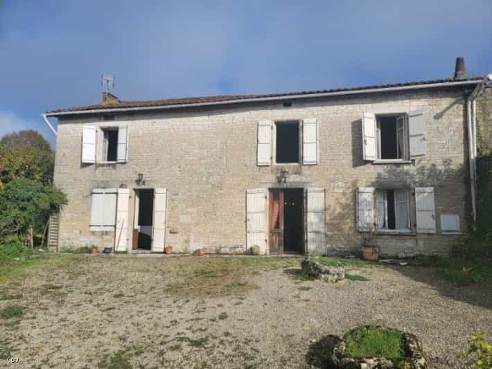 Rumah di La Faye, Nouvelle-Aquitaine 12444488