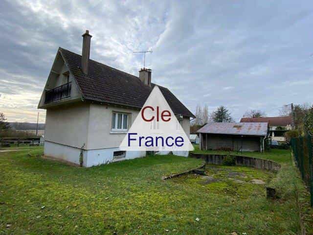 House in Briare, Centre-Val de Loire 12444528