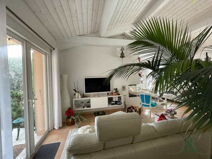 жилой дом в Cotignac, Provence-Alpes-Côte d'Azur 12445281