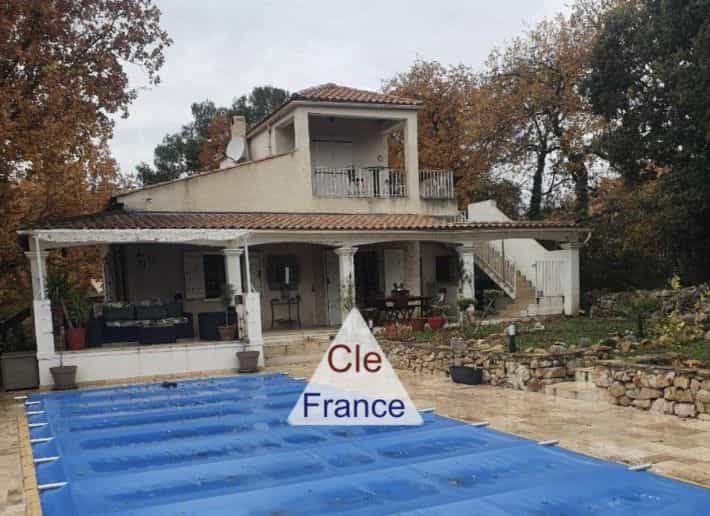 House in Saint-Maximin-la-Sainte-Baume, Provence-Alpes-Cote d'Azur 12445664
