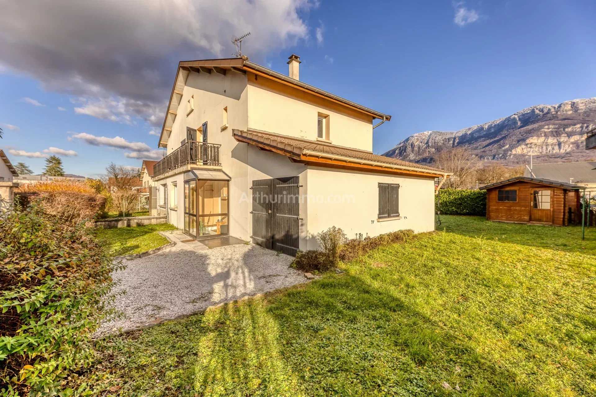 Condominio nel Drumettaz-Clarafond, Savoie 12445782