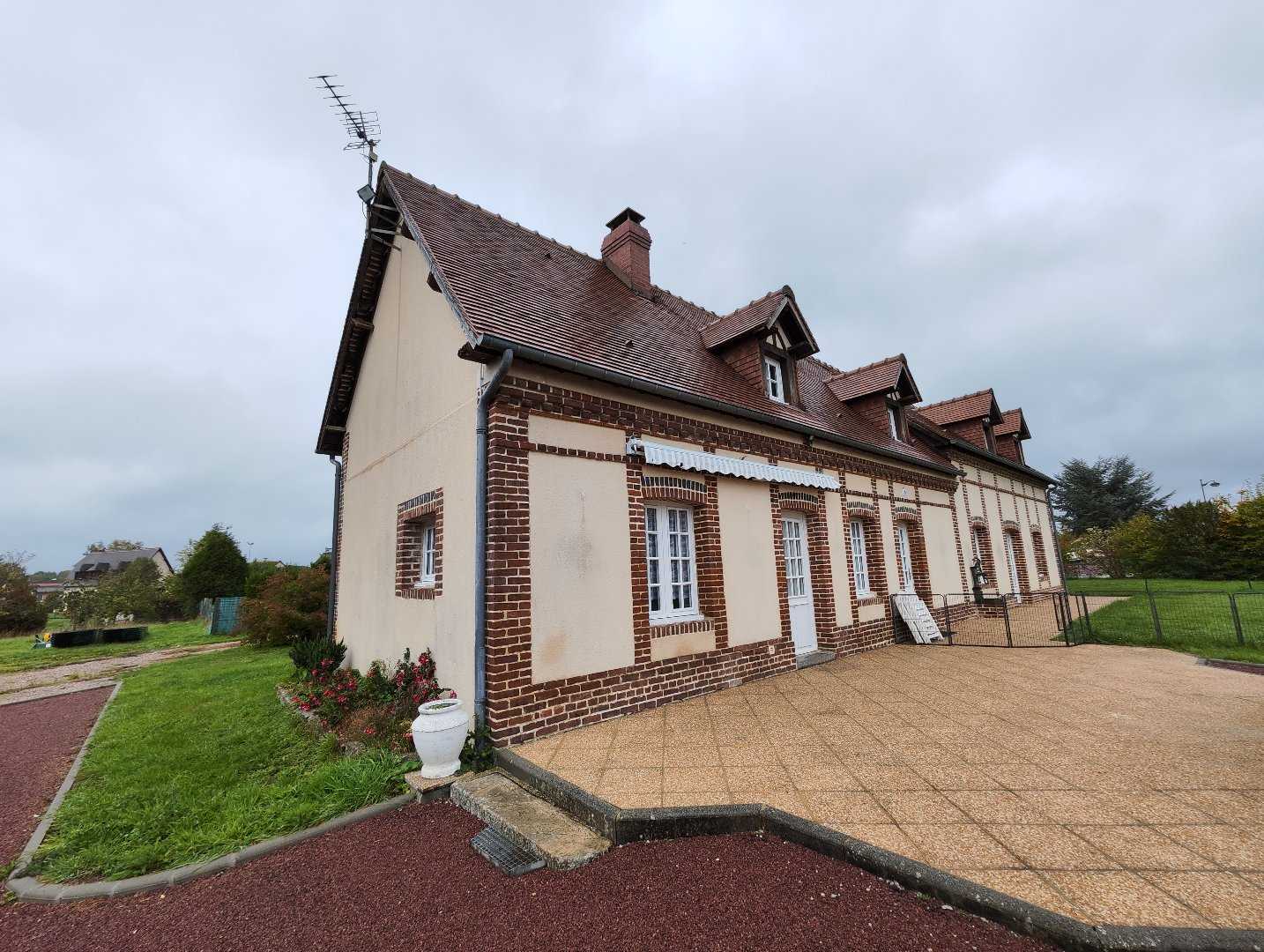 House in Lisieux, Normandy 12446628