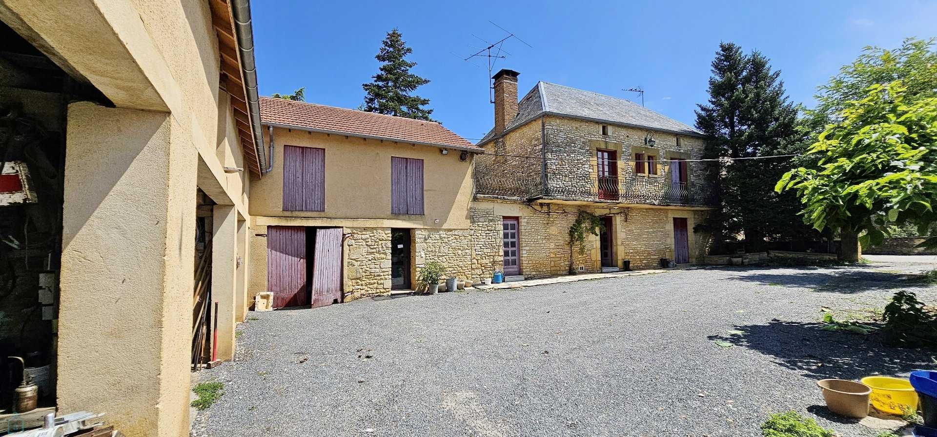 rumah dalam Saint-Martial-de-Nabirat, Nouvelle-Aquitaine 12446693