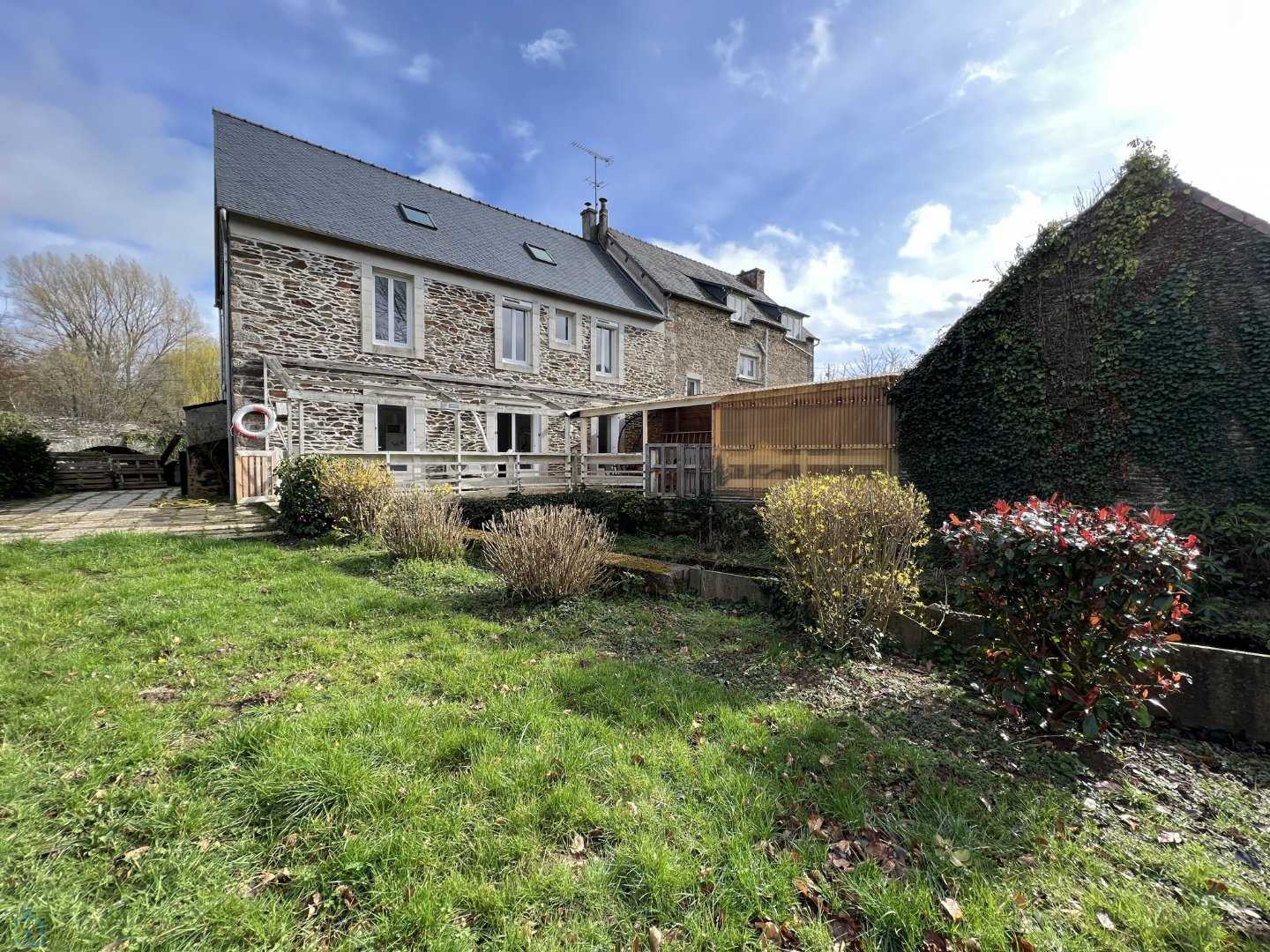 Rumah di Carhaix-Plouguer, Bretagne 12446708