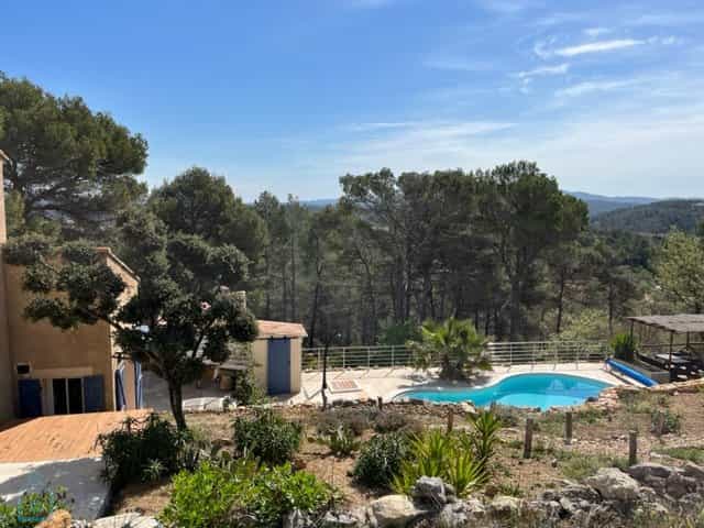 House in Besse-sur-Issole, Provence-Alpes-Cote d'Azur 12446719