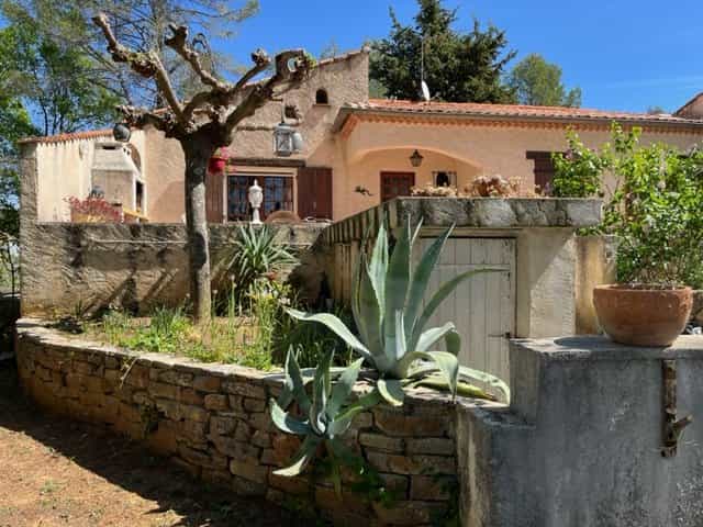 House in Cotignac, Provence-Alpes-Cote d'Azur 12446770