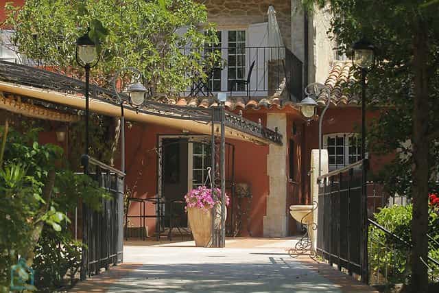 Будинок в Le Plan-de-la-Tour, Provence-Alpes-Côte d'Azur 12446771