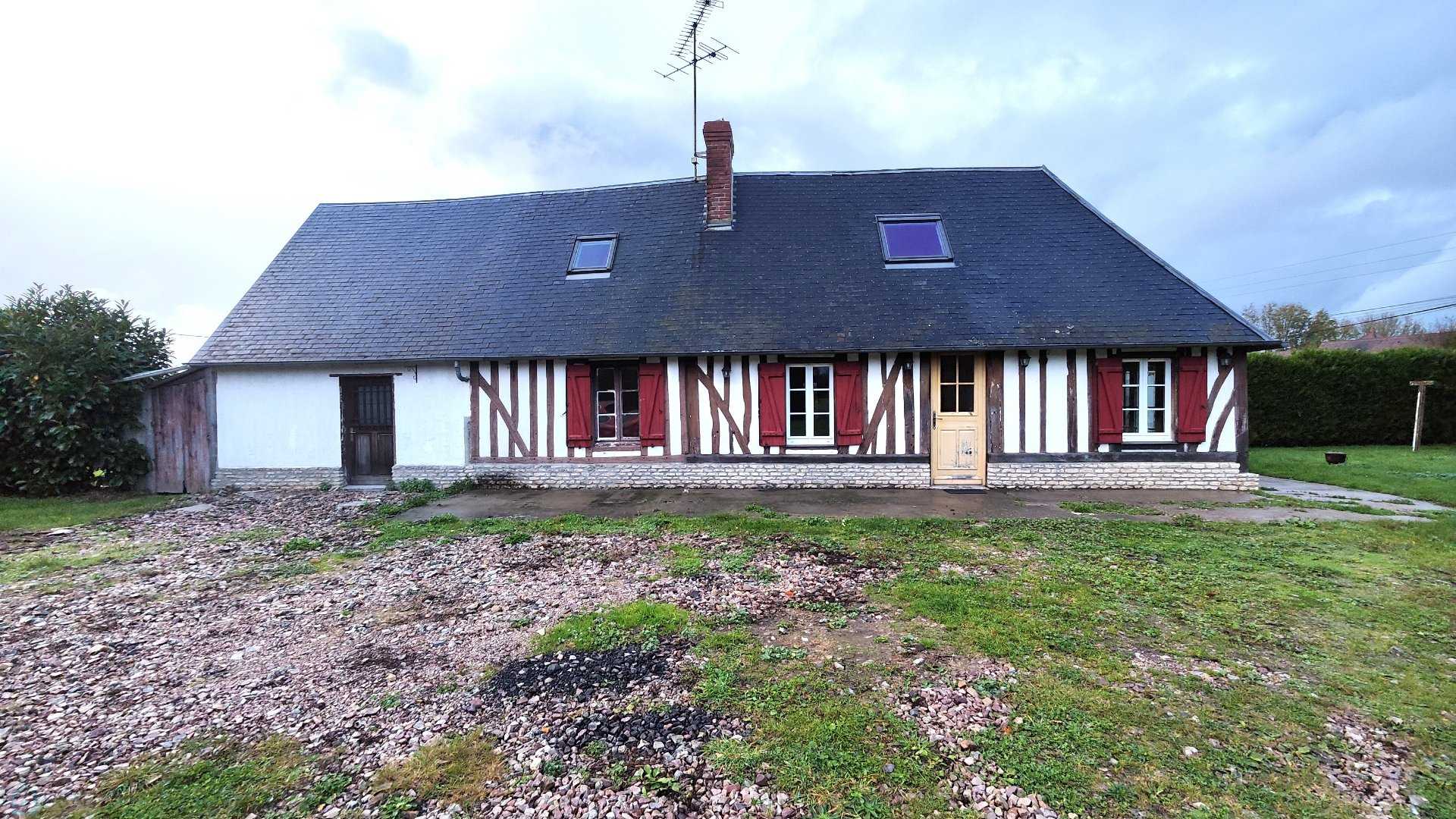 Hus i Lisieux, Normandy 12446831