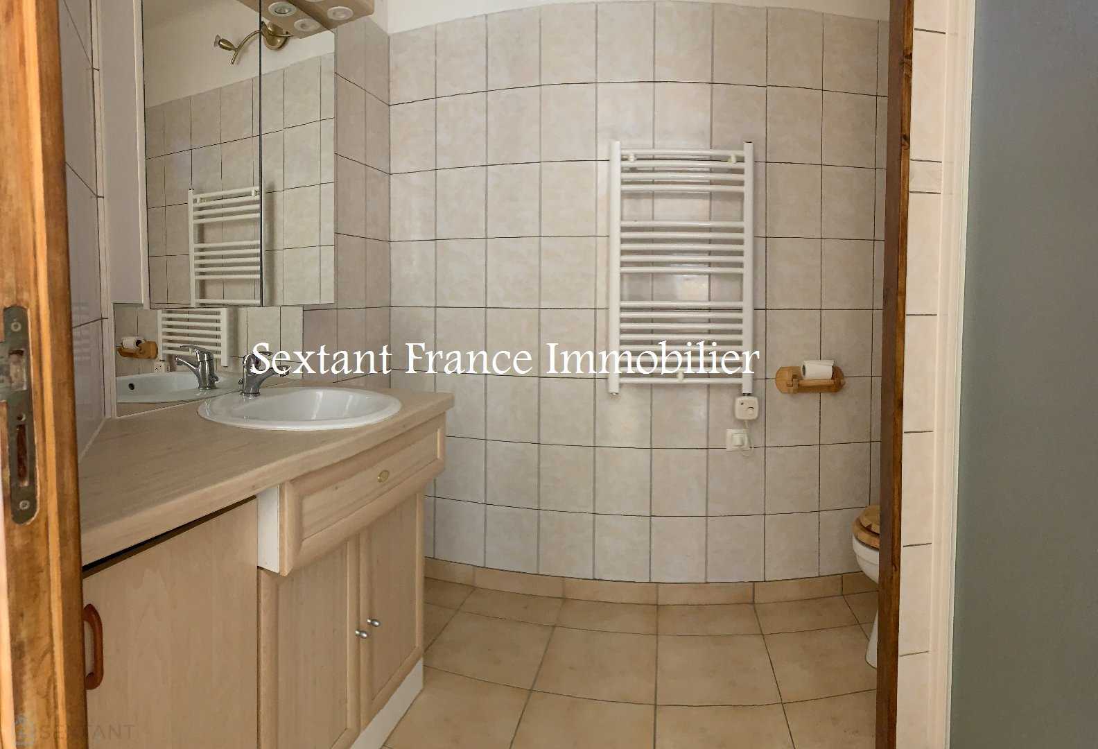 Kondominium dalam Estoublon, Provence-Alpes-Cote d'Azur 12446861