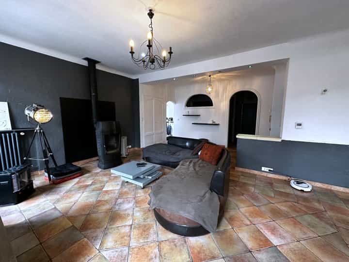 Condominium in Arles, Provence-Alpes-Cote d'Azur 12446946