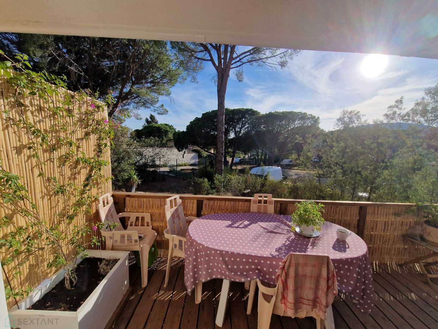 Eigentumswohnung im Sainte-Maxime, Provence-Alpes-Côte d'Azur 12447023
