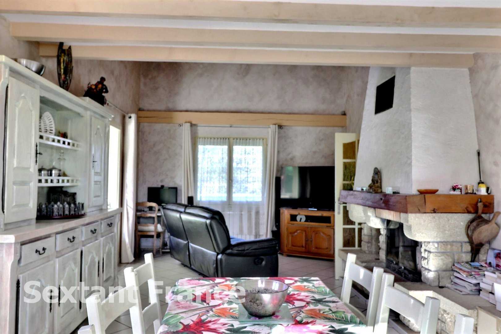 House in Orleat, Auvergne-Rhone-Alpes 12447028