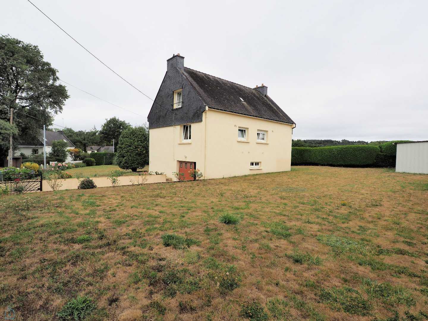 rumah dalam Plumeliau, Bretagne 12447119