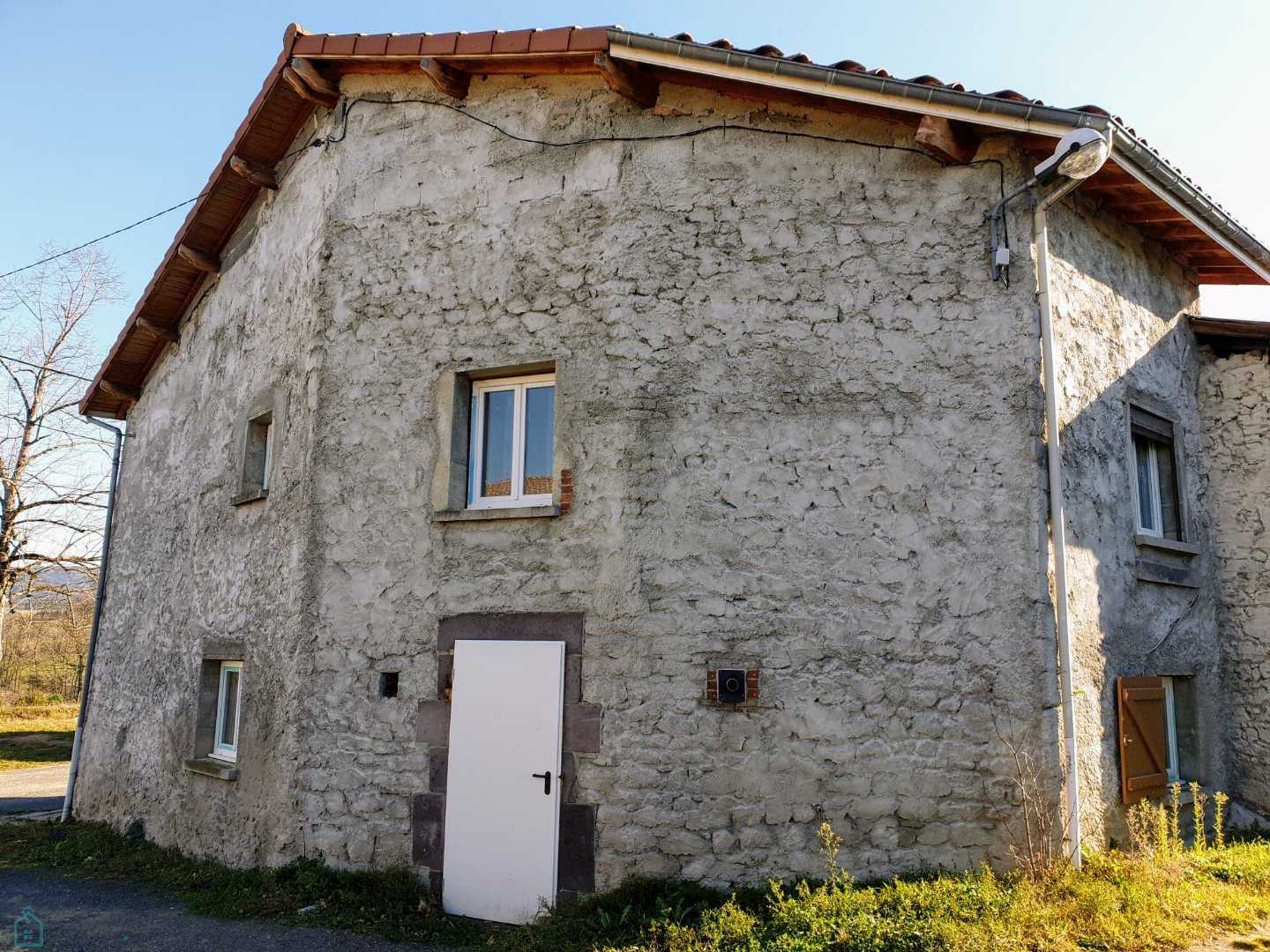 Rumah di Courpière, Auvergne-Rhône-Alpes 12447254