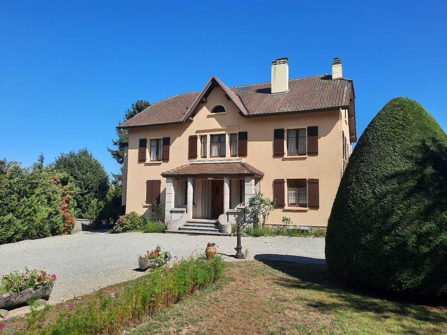 House in Thoiry, Auvergne-Rhone-Alpes 12447311