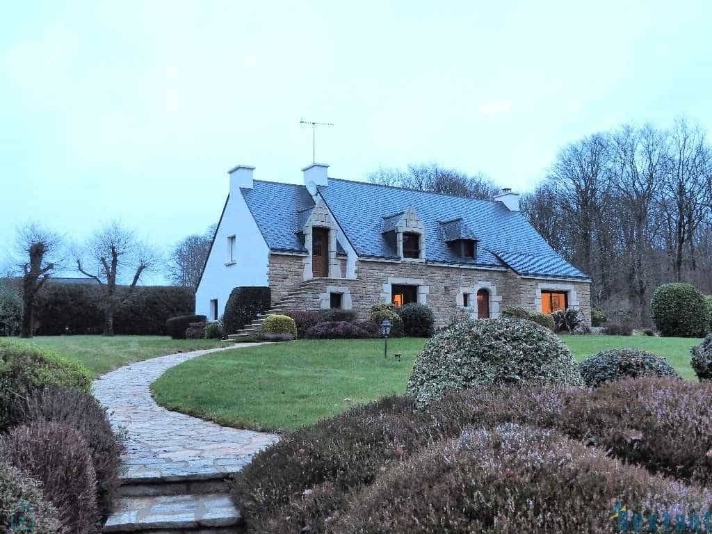 Будинок в Camors, Bretagne 12447365