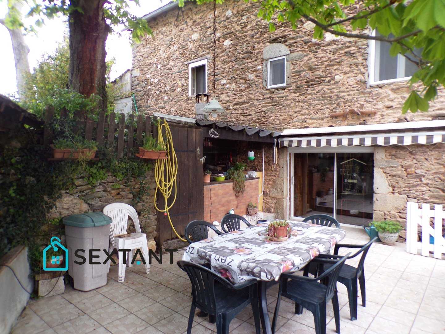 House in La Salvetat-Peyrales, Occitanie 12447382