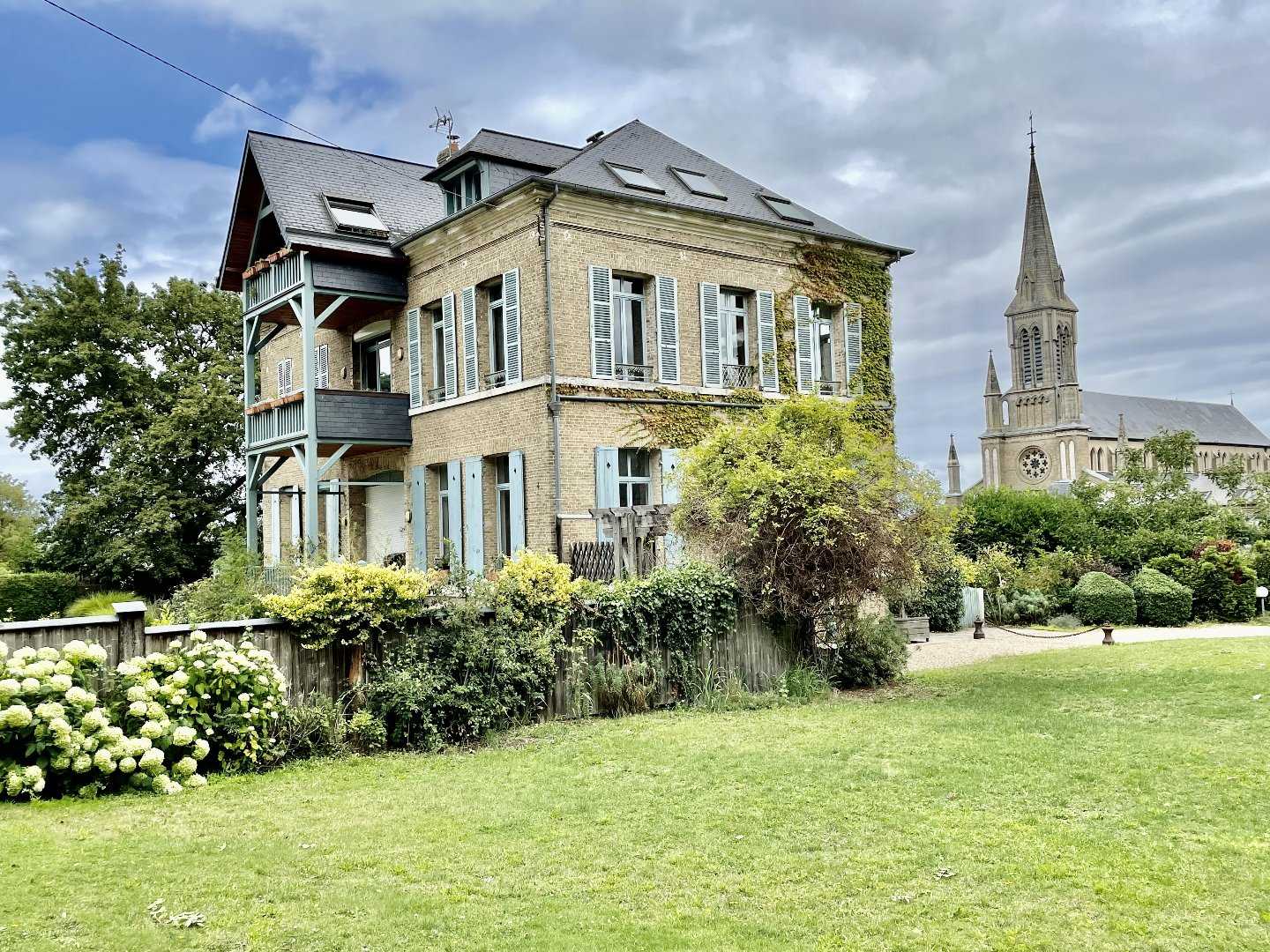 Condominium in Saint-Pierre-les-Elbeuf, Normandie 12447395