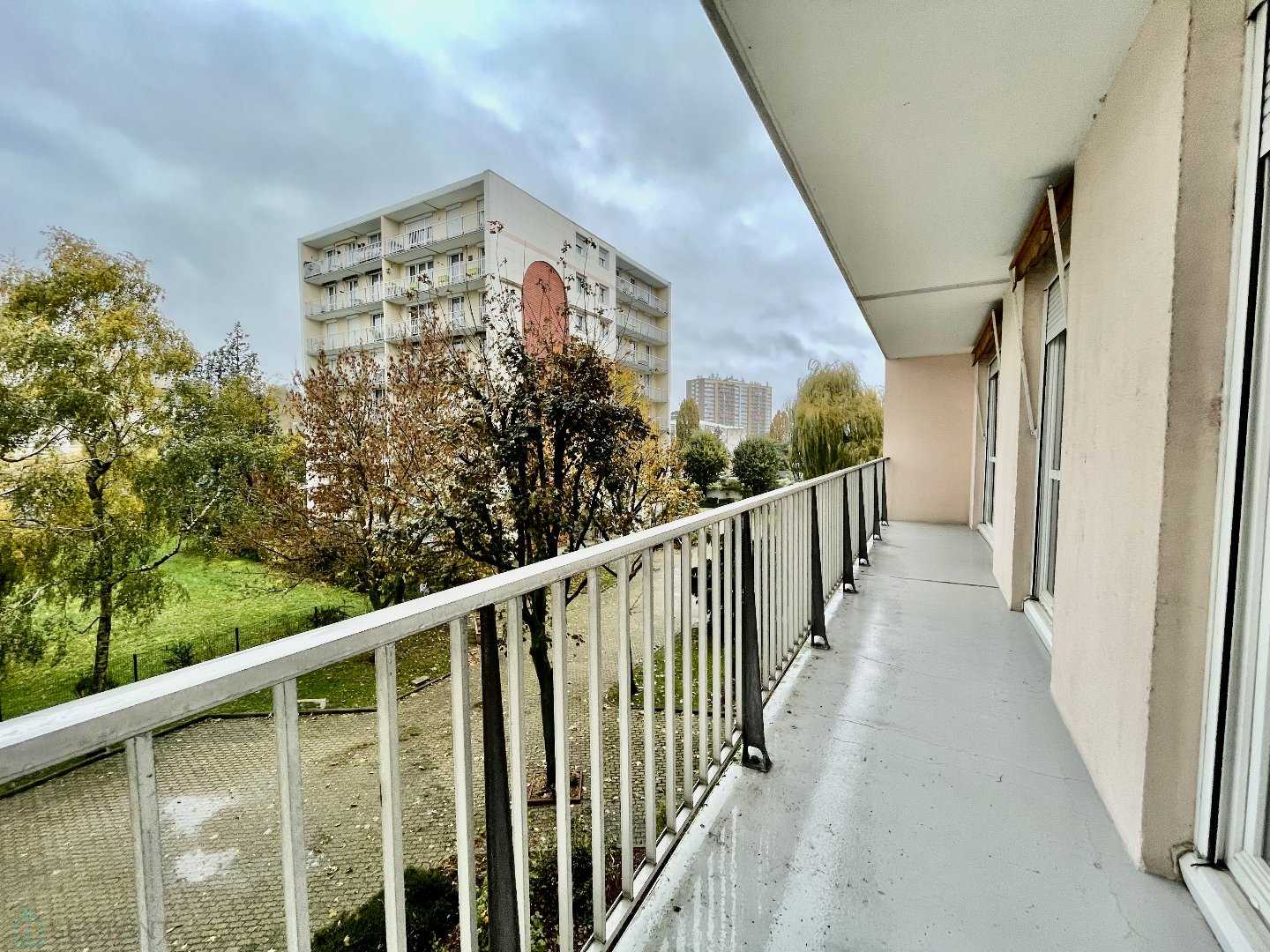 Condominium in Sotteville-les-Rouen, Normandie 12447403