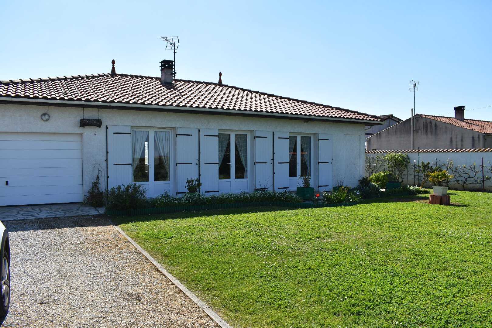 房子 在 Saint-Nazaire-sur-Charente, 新阿基坦大區 12447435