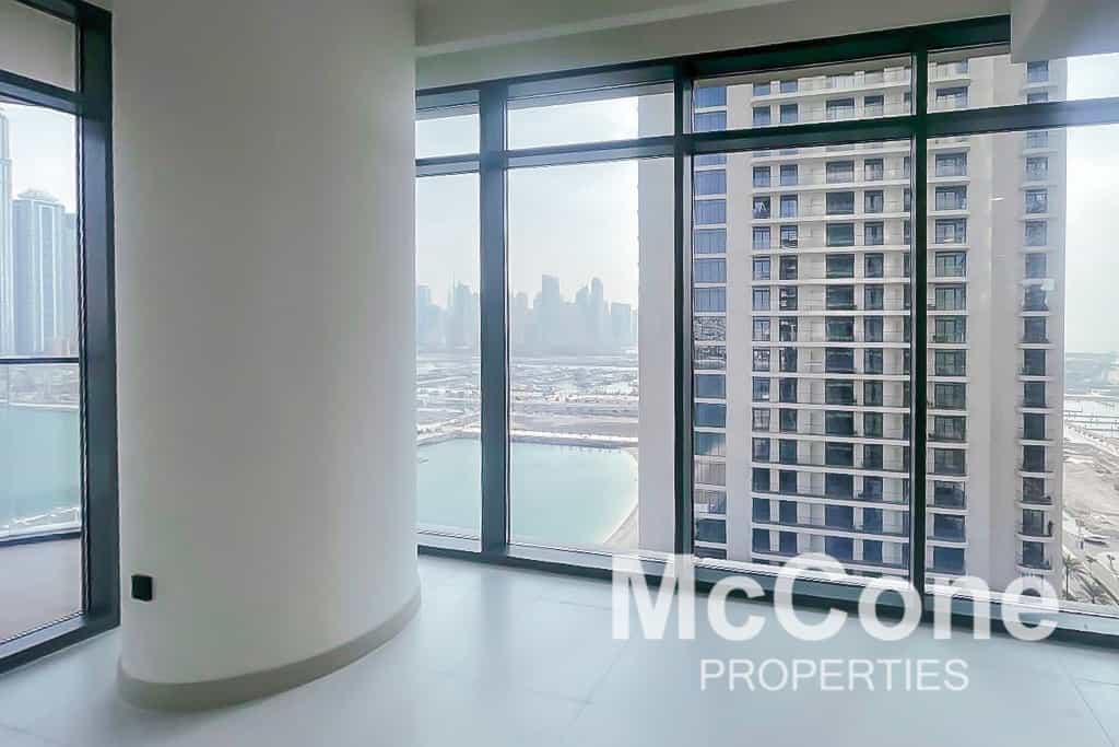Condominium in Dubai, Dubayy 12447755