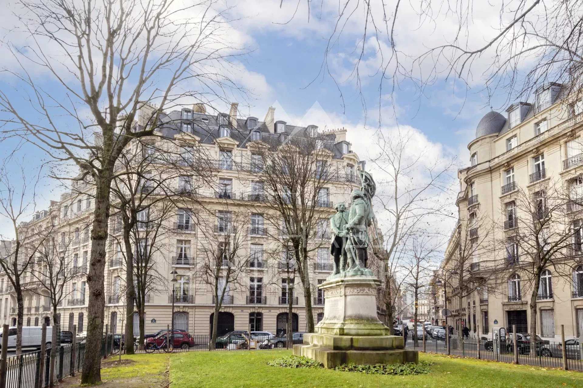 Condominium in Paris 16ème, Paris 12449603
