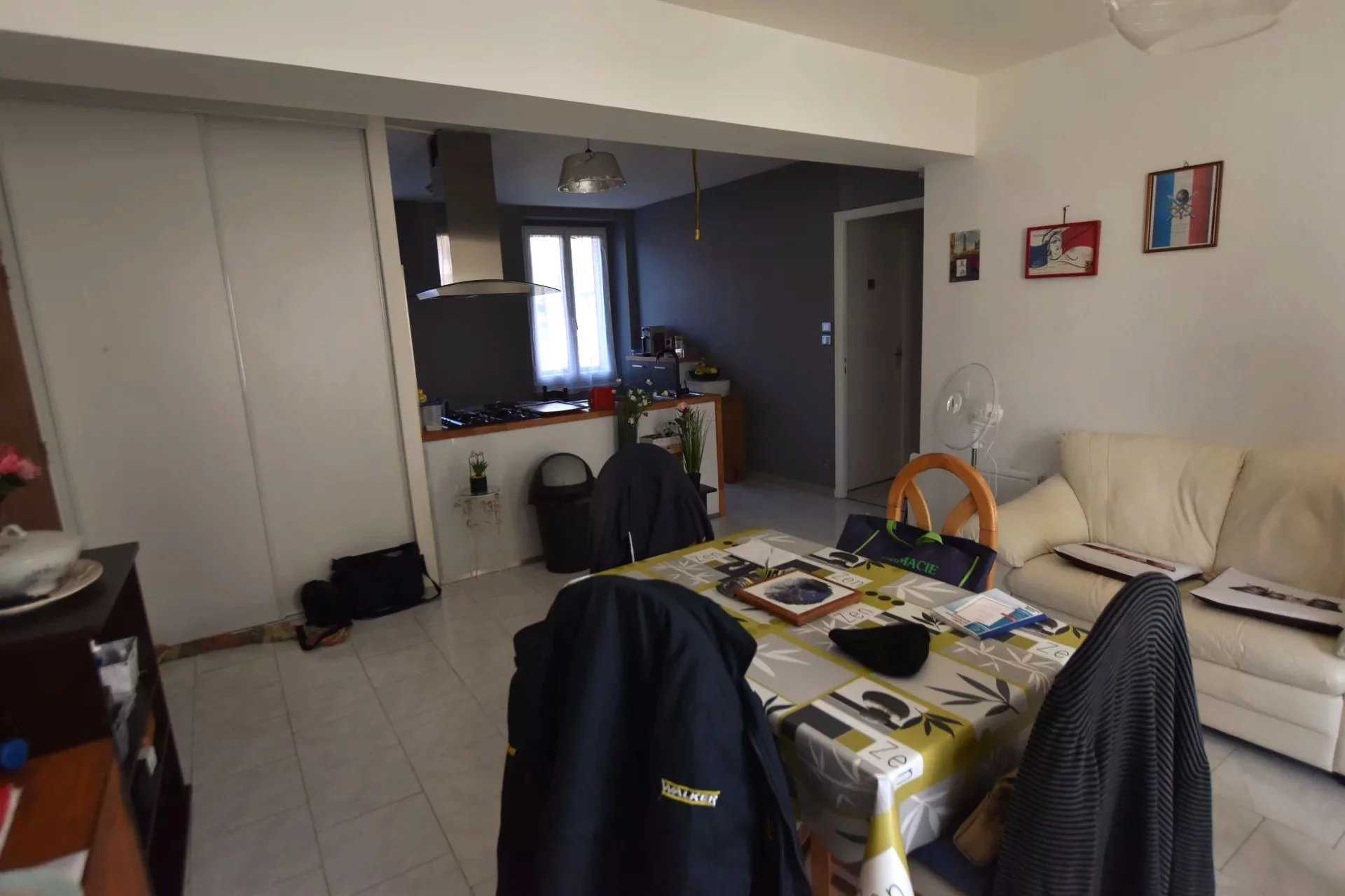 公寓 在 Fougax-et-Barrineuf, Occitanie 12449628
