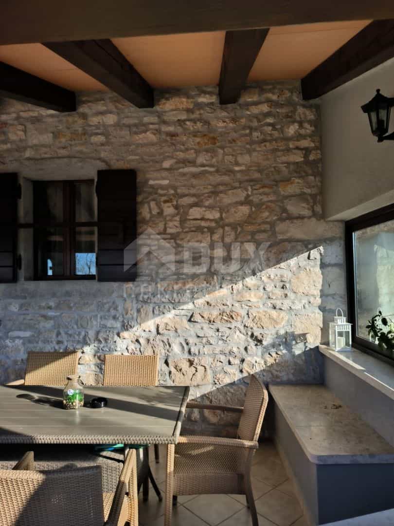 Hus i Gračišće, Istria County 12449847