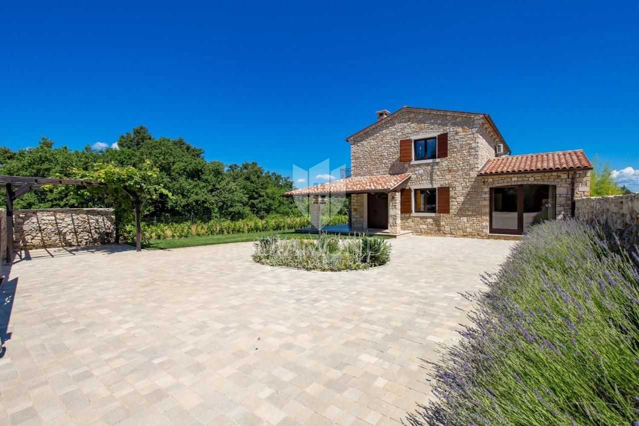 House in Svetvinčenat, Istria County 12449992