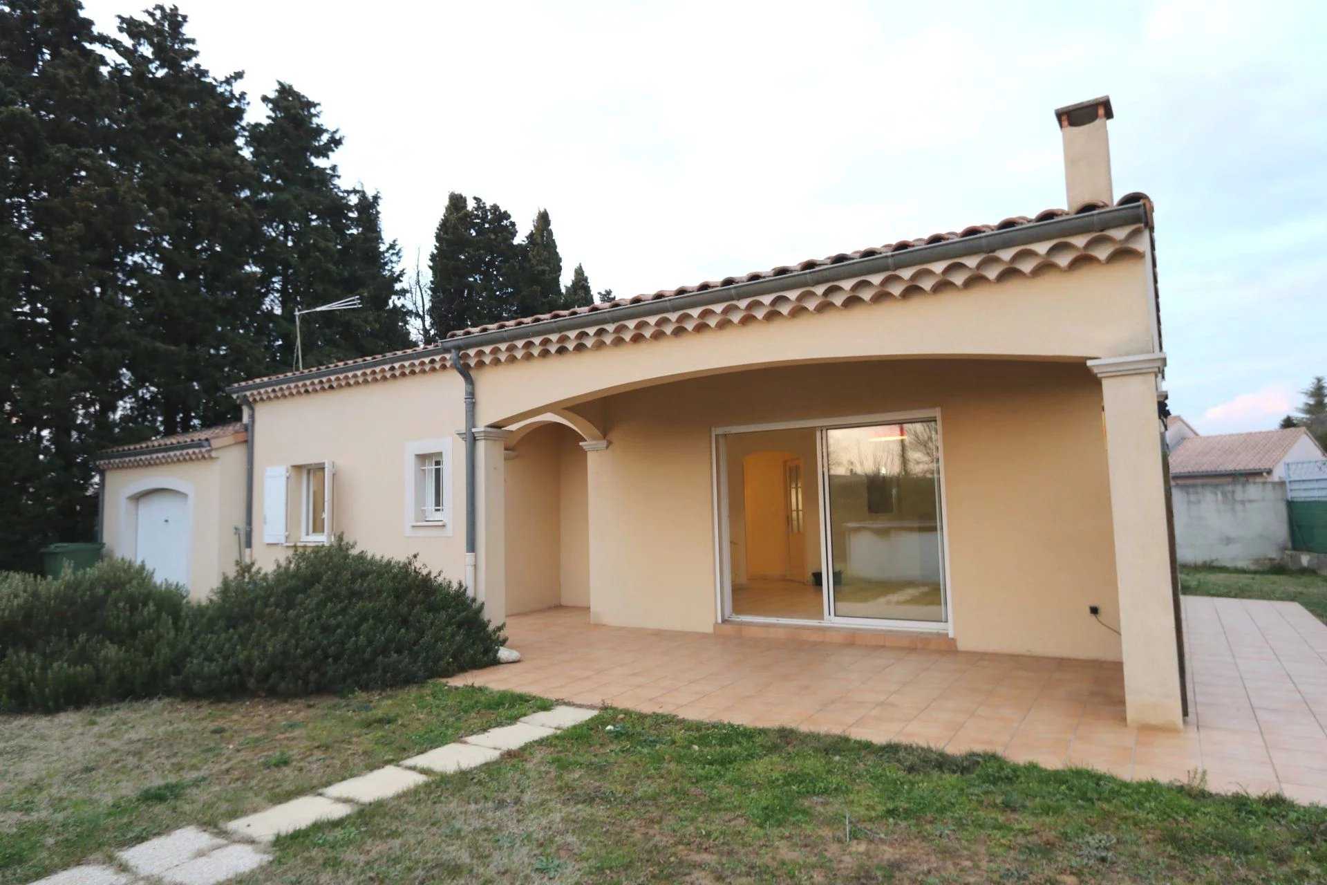 Residential in Montélimar, Drôme 12452079