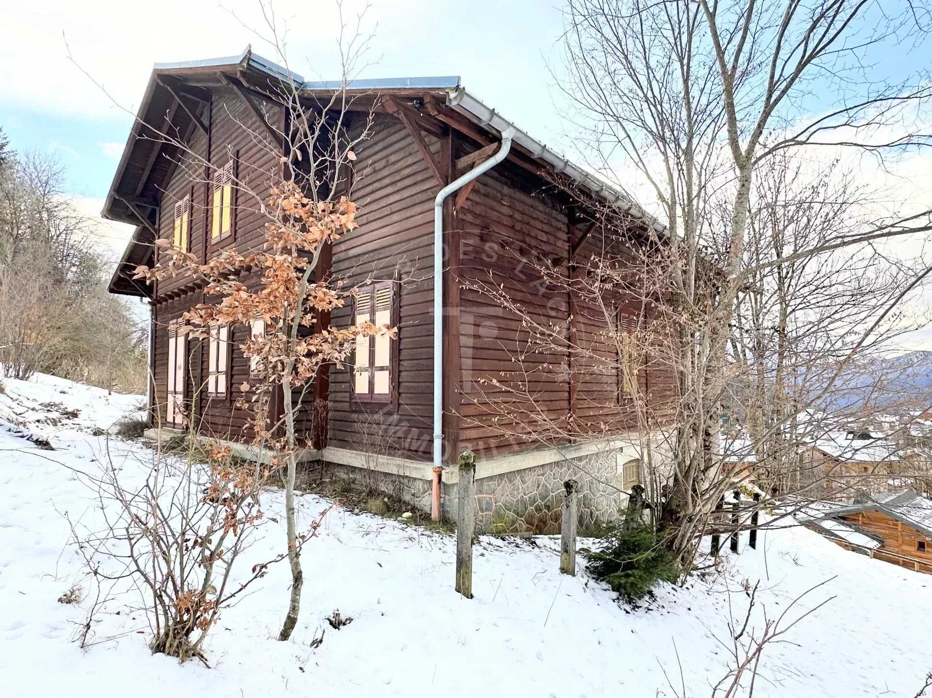 House in Saint-Jean-de-Sixt, Haute-Savoie 12452105