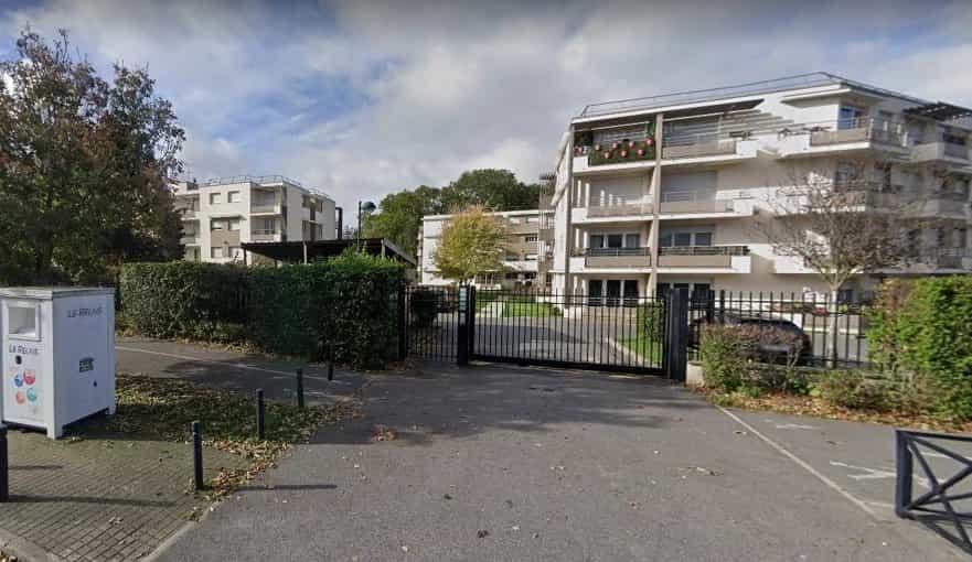 Condominium in Montevrain, Ile-de-France 12452108