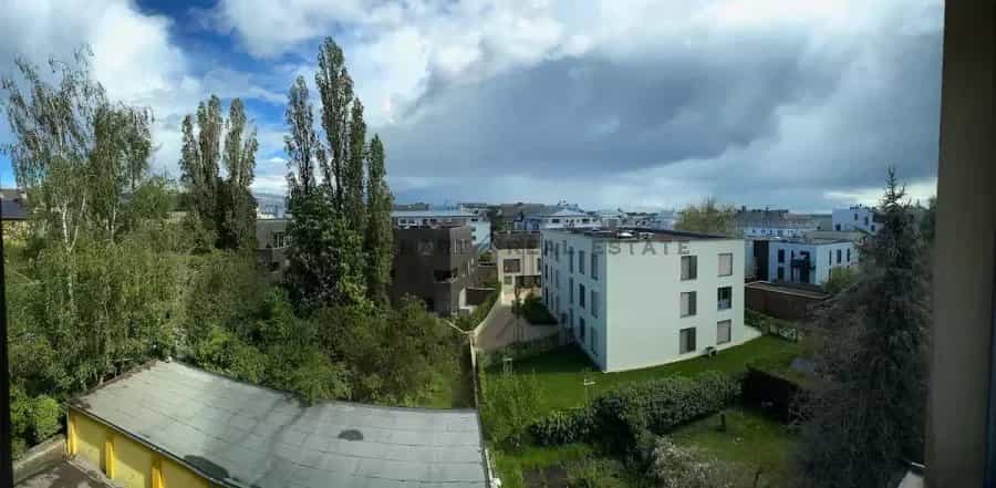 Condominium dans Limpertsberg, Luxembourg 12452128