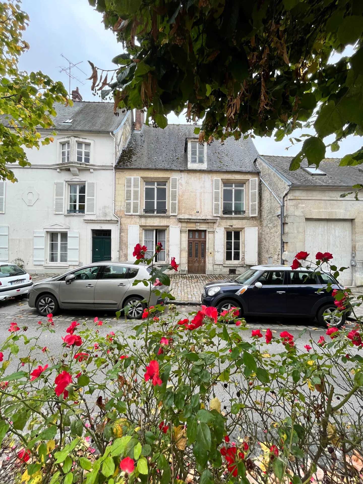 Wiele domów w Crepy-en-Valois, Hauts-de-France 12452133