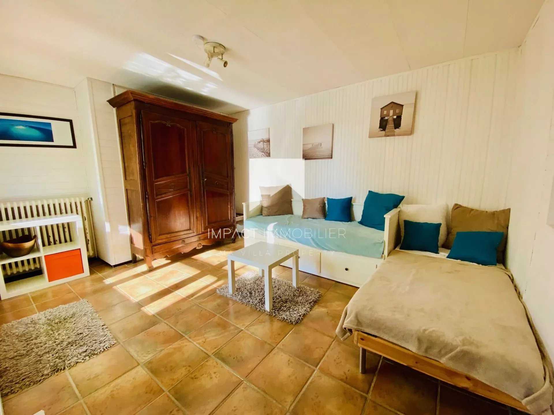 Casa nel La Croix-Valmer, Provenza-Alpi-Costa Azzurra 12452135